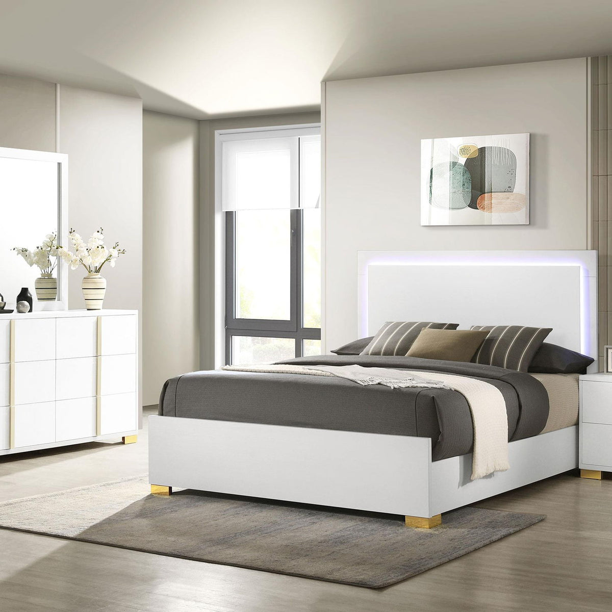 Marceline 4-piece Eastern King Bedroom Set White