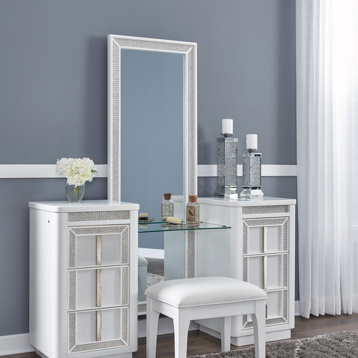 Chalanna - Vanity With Mirror - White