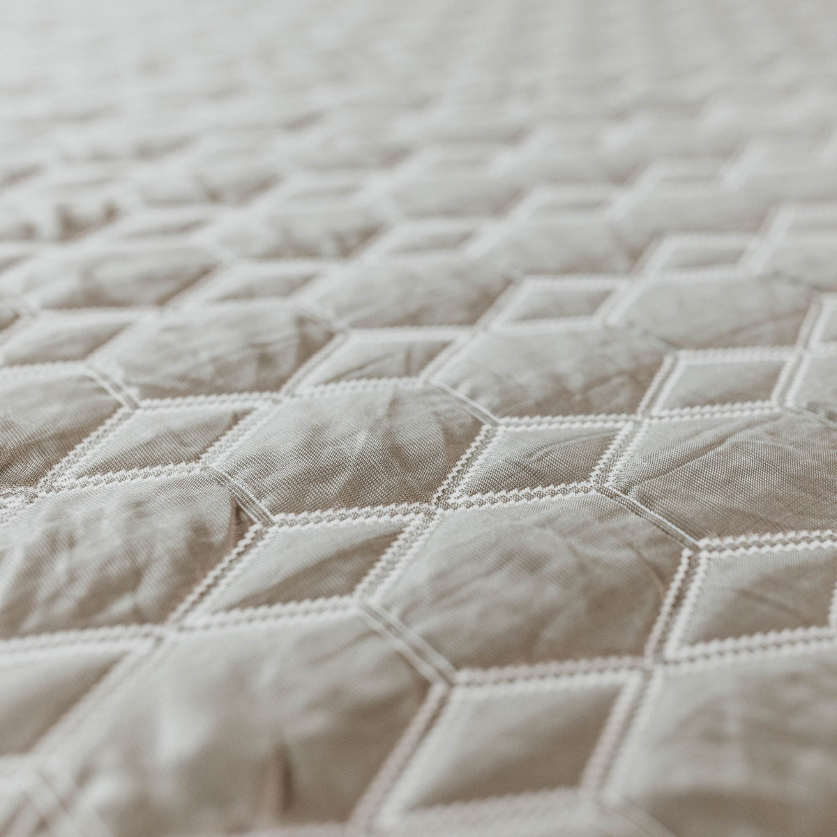 Copper Lux Hybrid - 12" Mattress With Copper Infused Contouring Memory Comfort Layer And Supportive Coil System