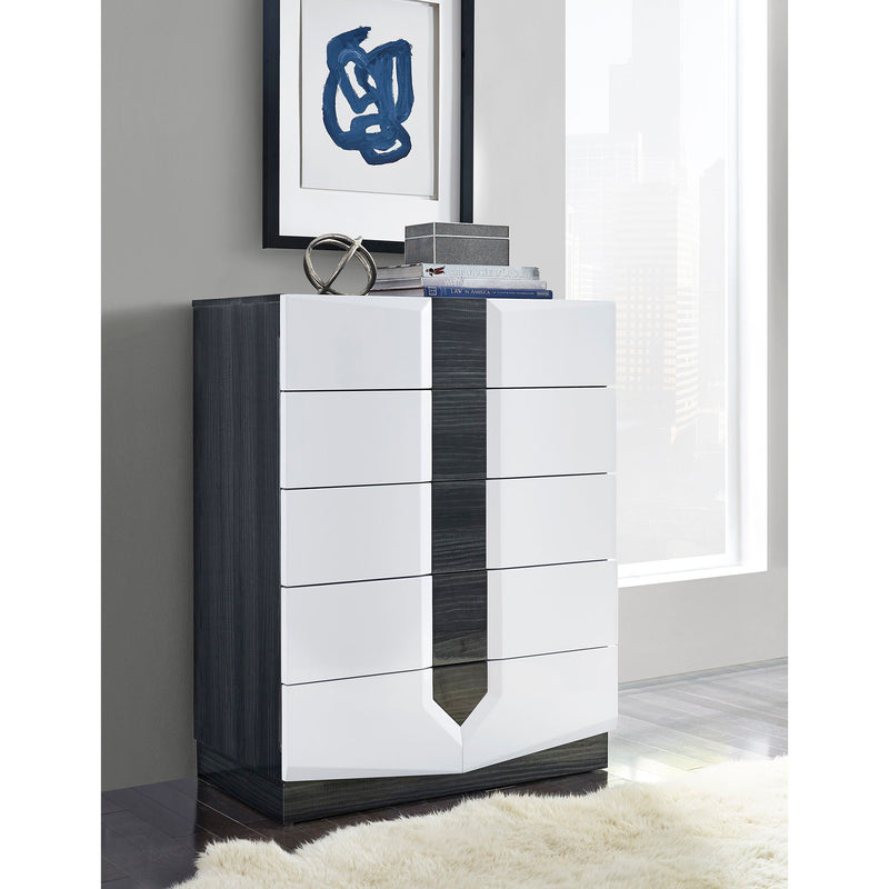 Vios - Zebra Chest - White