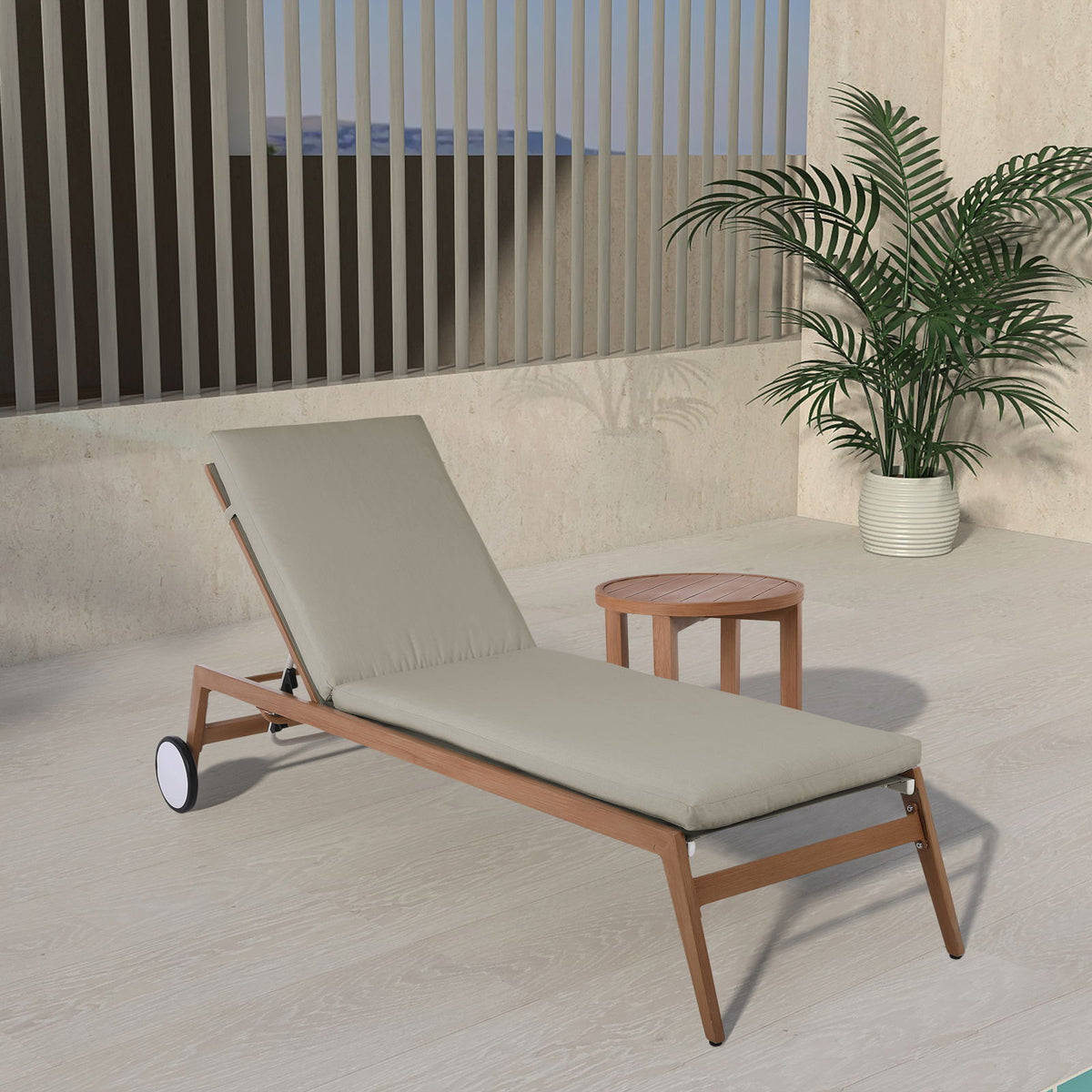 Maui - Water Resistant Outdoor Patio Lounger