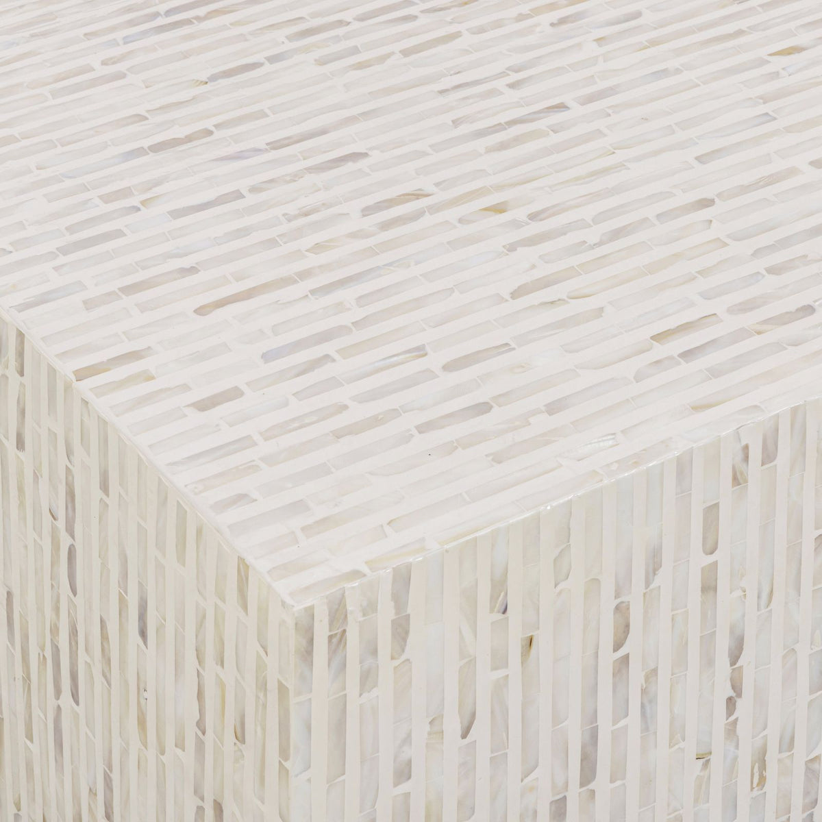 Earl - Capiz Shell Table