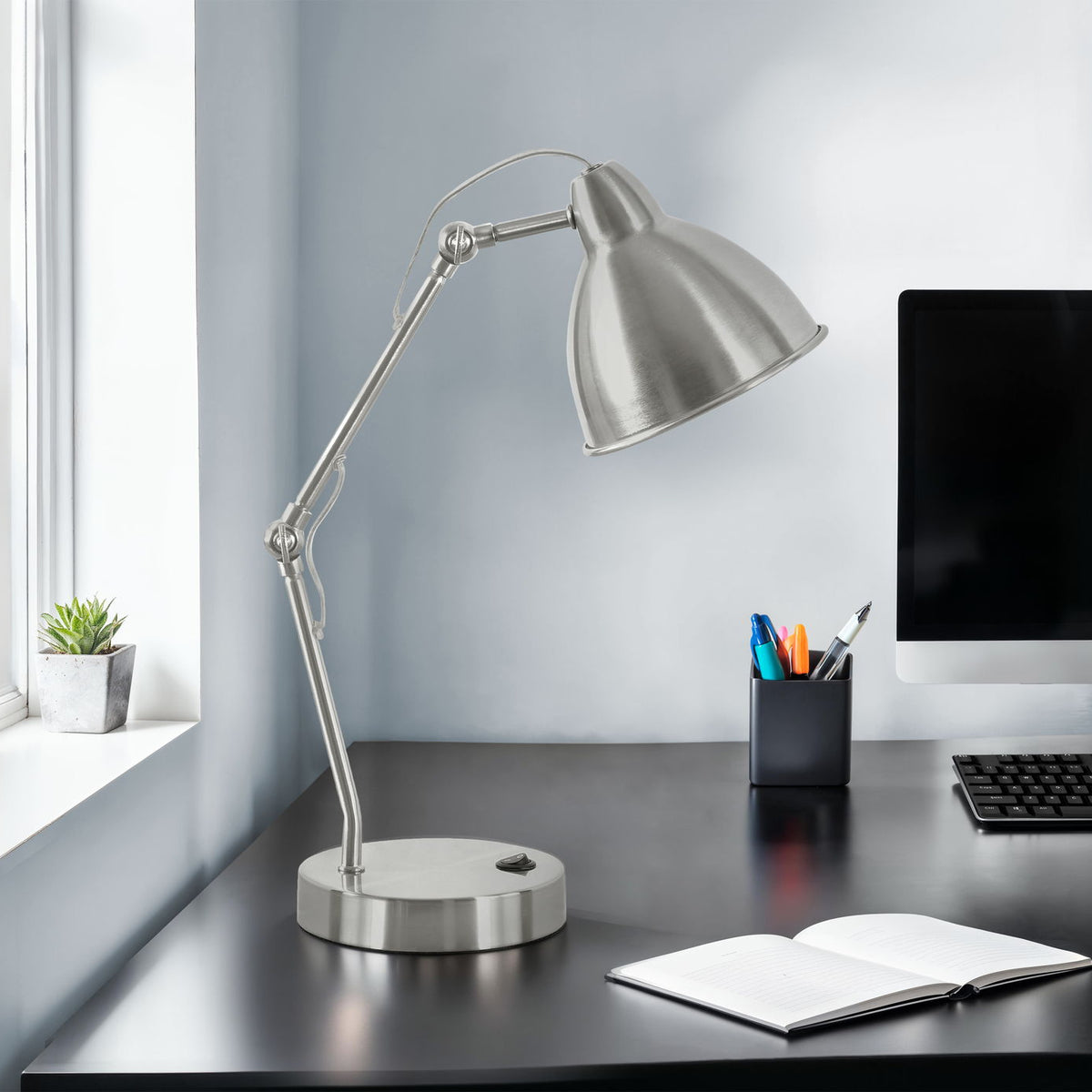 Lighting, Table Lamp, USB Port Included, Nickel Metal, Nickel Shade, Modern - Silver