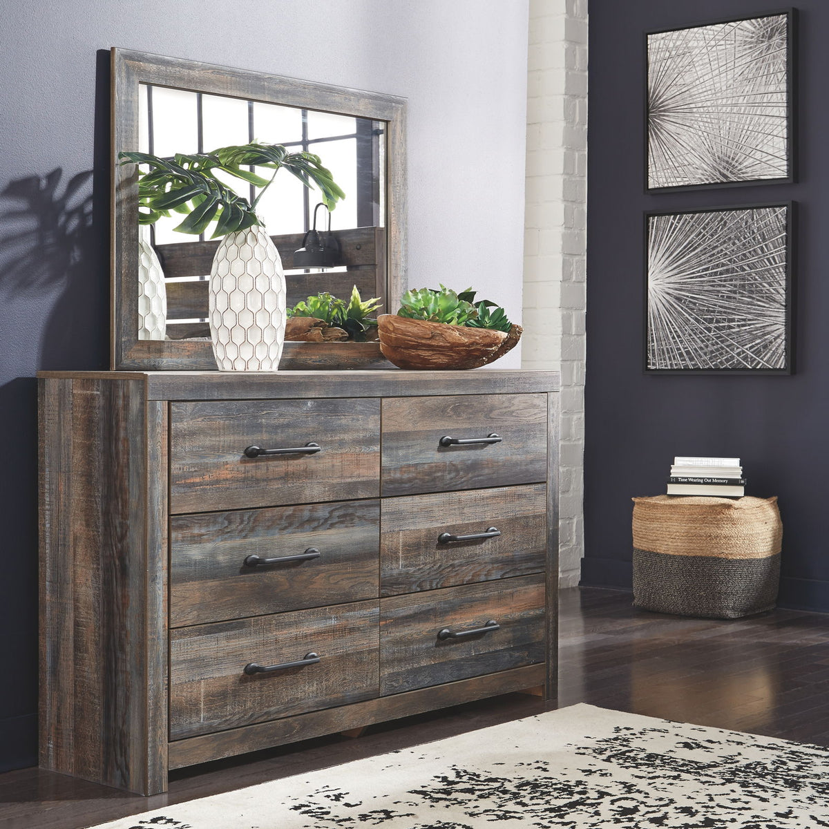 Drystan - Panel Bedroom Set