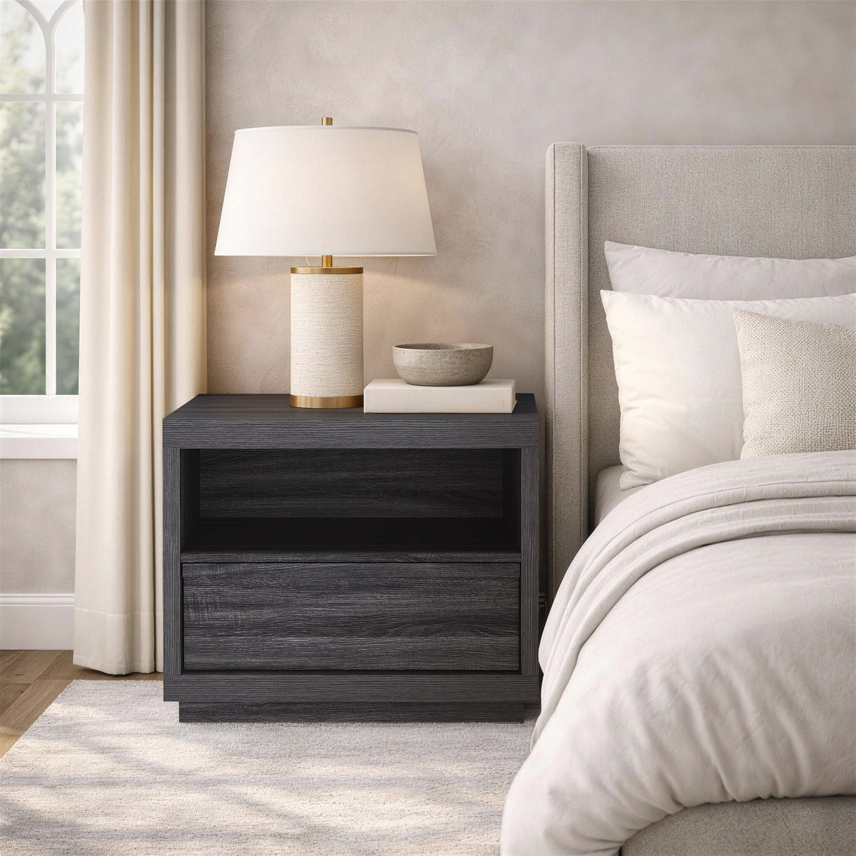 Navis - Nightstand