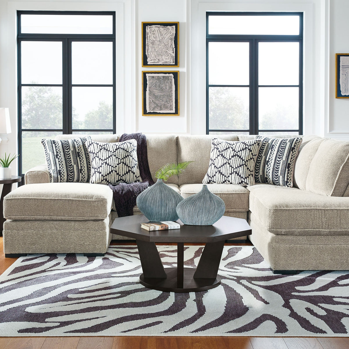 Calnita - Sectional