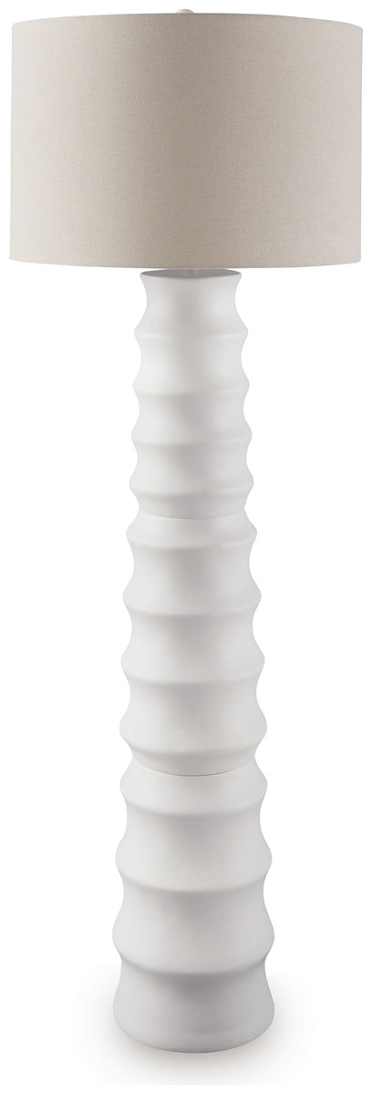 Veraleigh - Poly Lamp