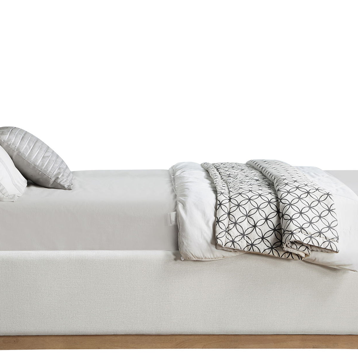 Flynn - Bed