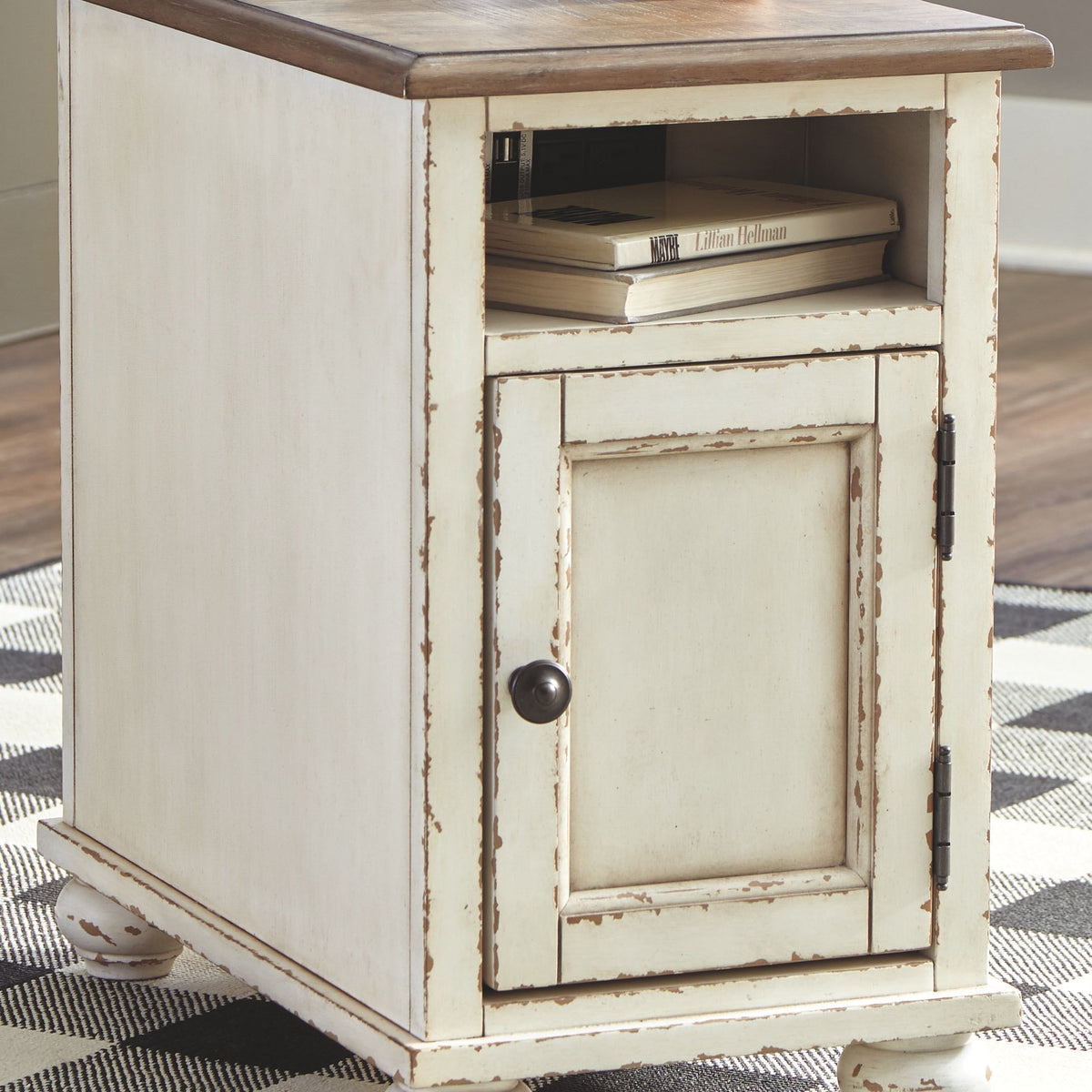 Realyn - White / Brown - Chair Side End Table - AC / USB
