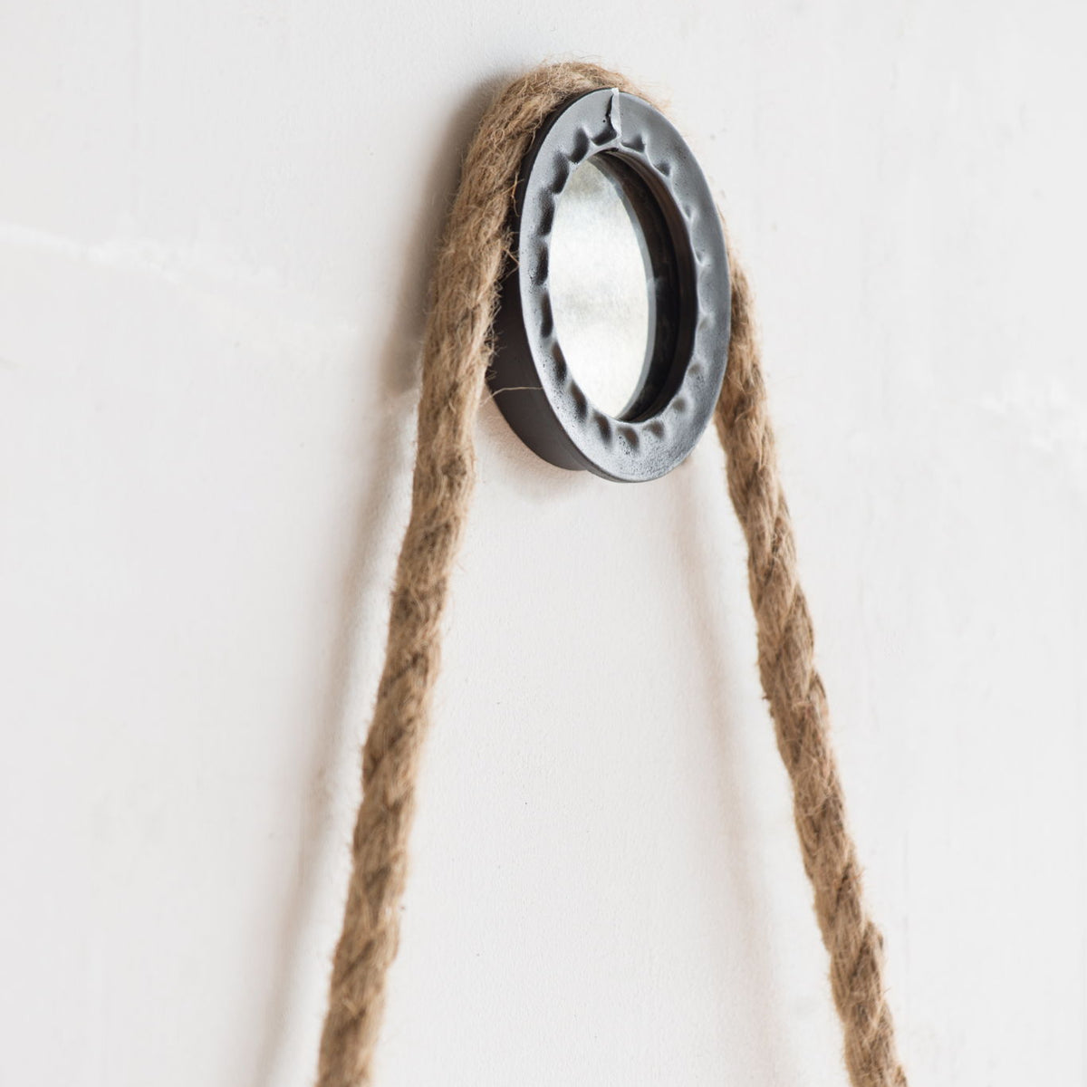 Handsome Cleveland Mirror With Rope Strap Contemporary Design Circle Mirror With Round Metal Frame For Wall Decor