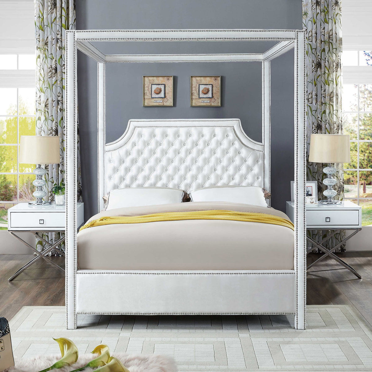 Rowan - Canopy Bed