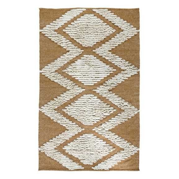 Honey gold indoor/outdoor rug with cream diamond lattice pattern, textured loop pile