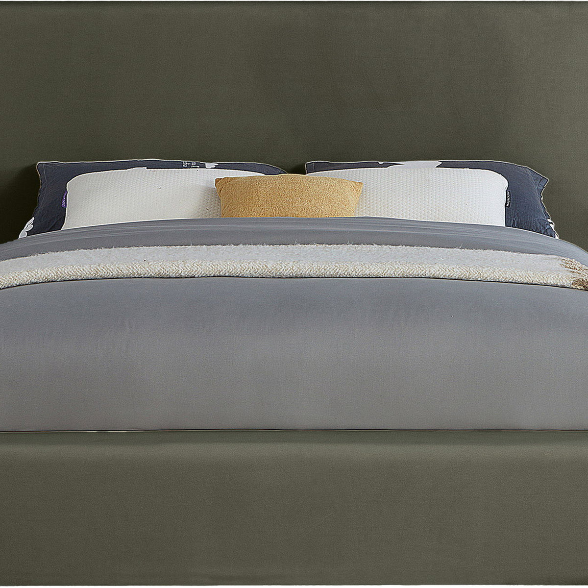 Dorian - Bed