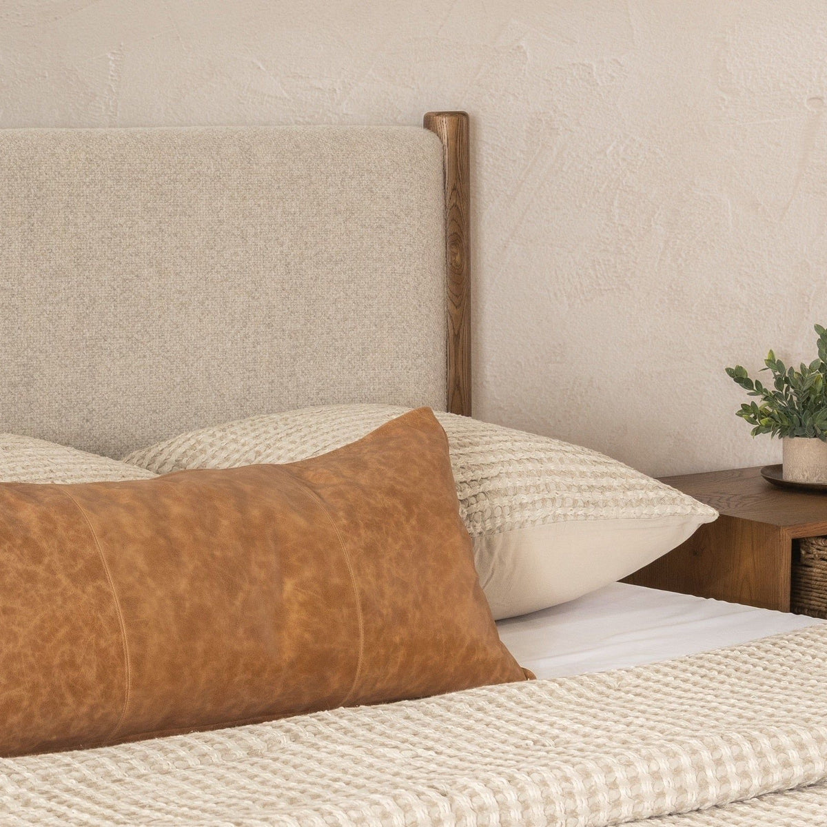 Bennington - Upholstered Bed