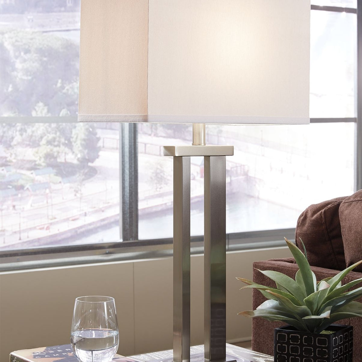 Aniela - Metal Table Lamp Set