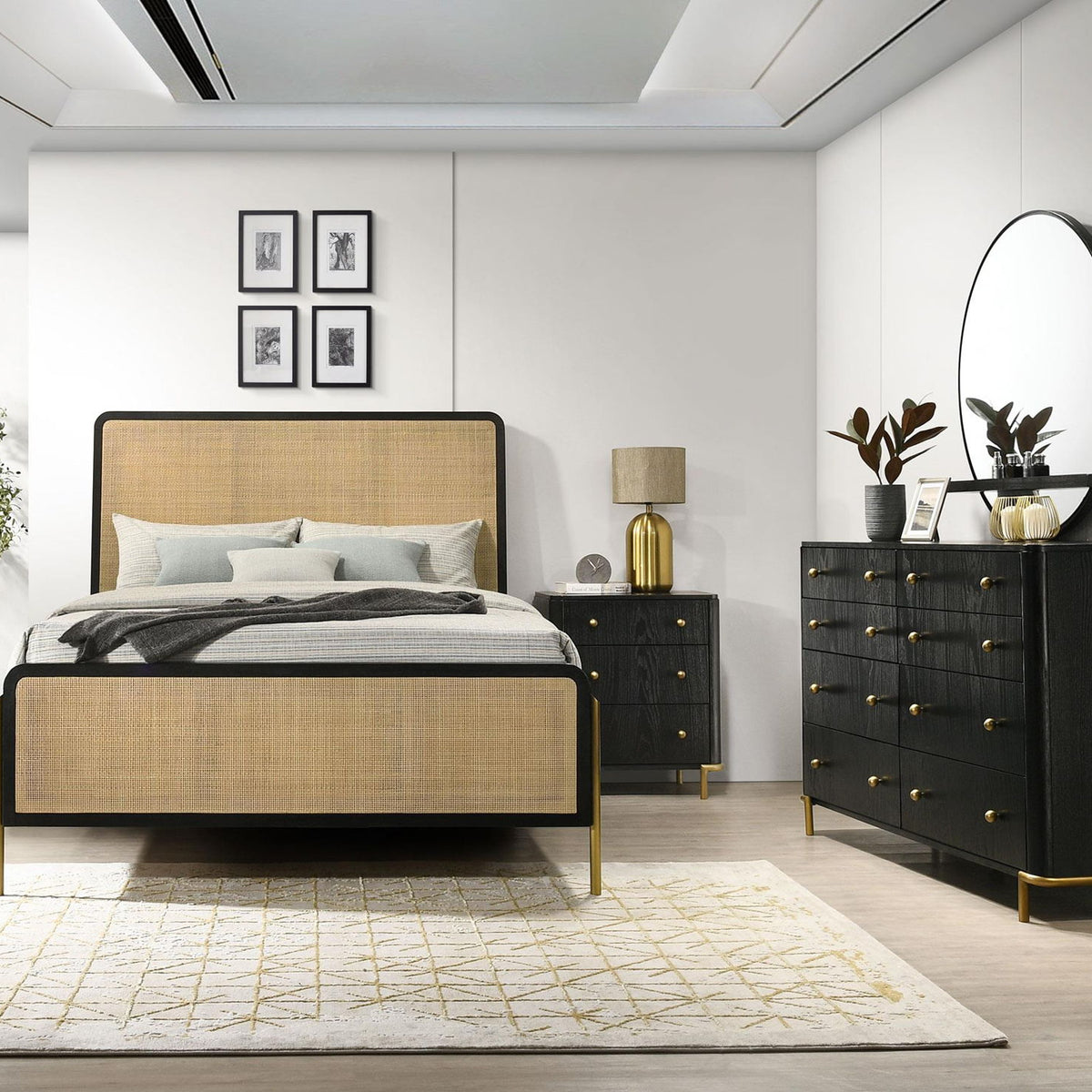 Arini 4-piece California King Bedroom Set Black and Natural
