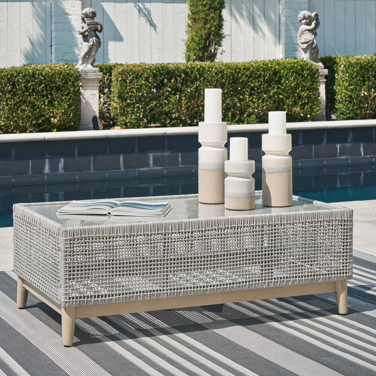 Seton Creek - Gray - Rectangular Cocktail Table