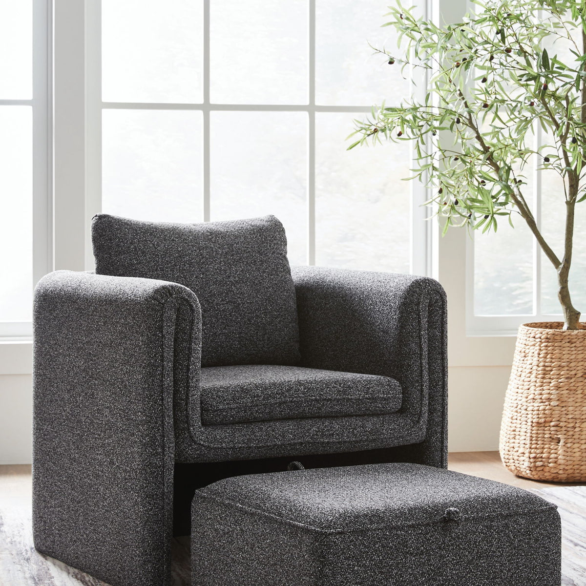 Vreni - Charcoal / Black - Accent Chair