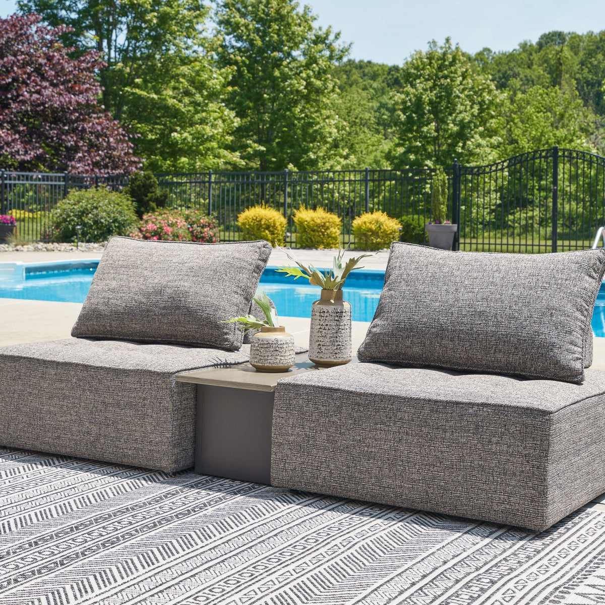 Bree Zee - Outdoor Sectional