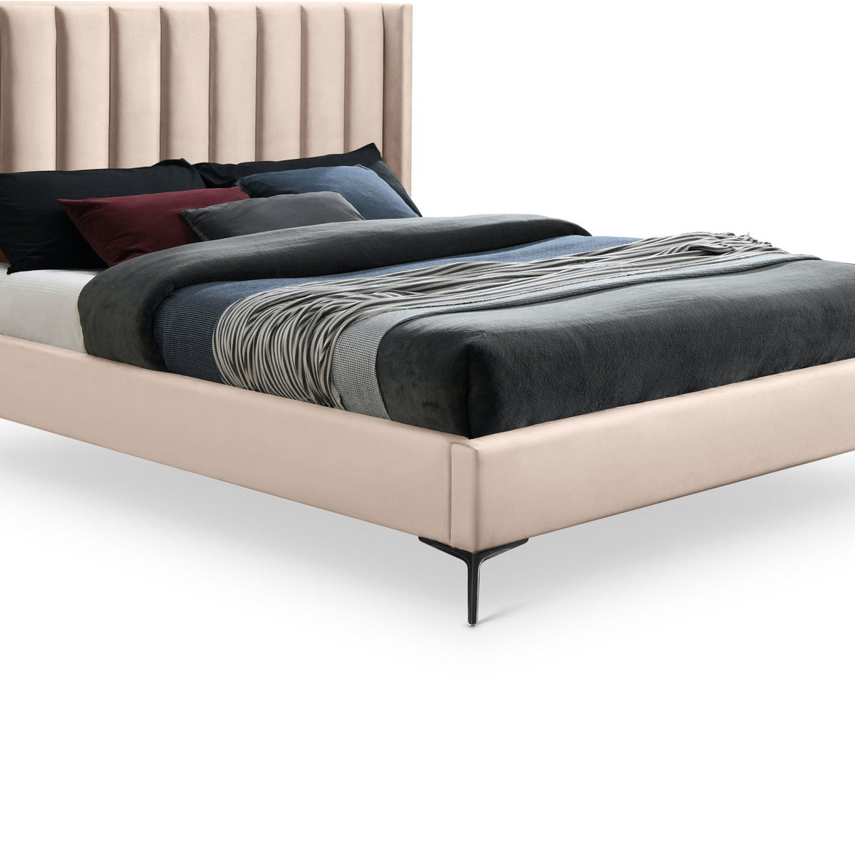 Nadia - Bed