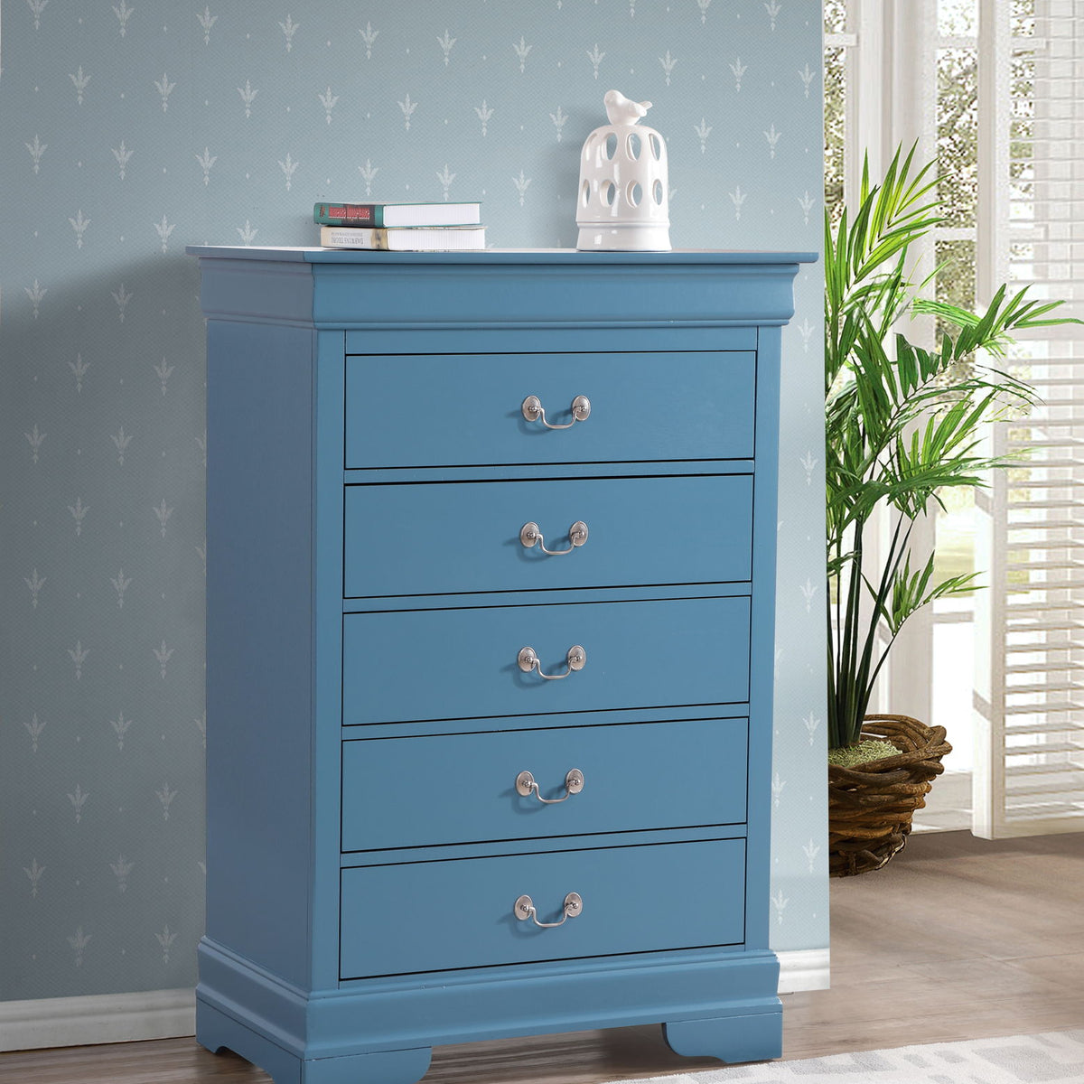 Traditional Style Storage Chest Elegant
