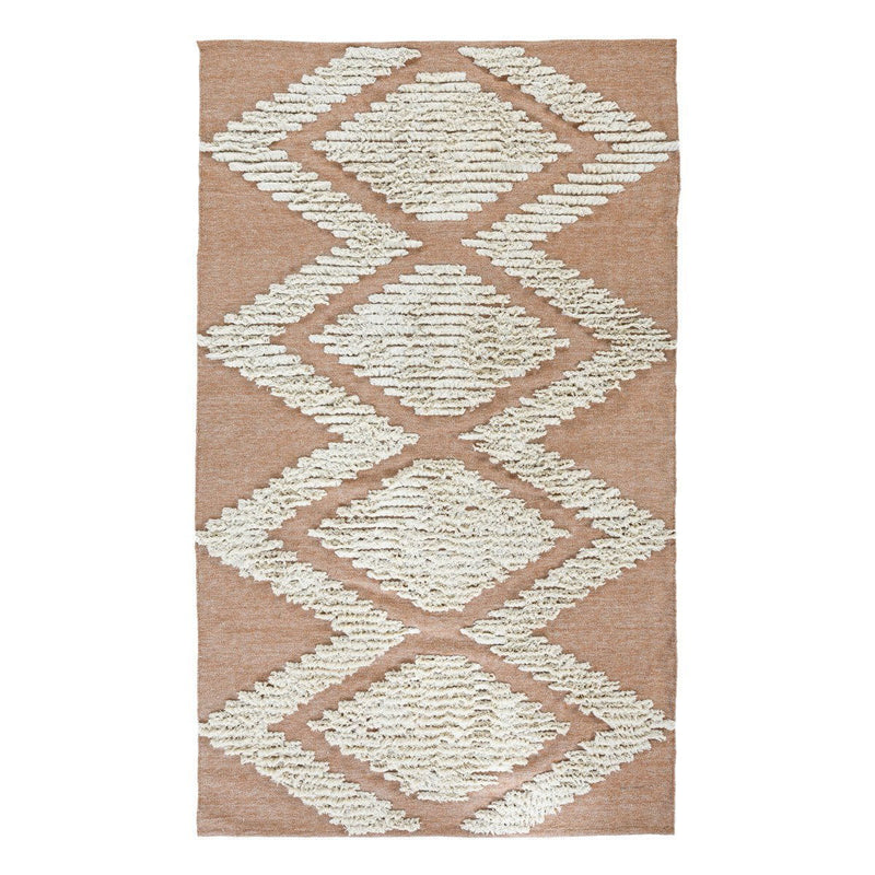 Sandstone indoor/outdoor rug with ivory diamond lattice pattern, textured loop pile