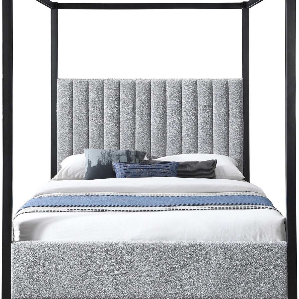 Kelly - Bed