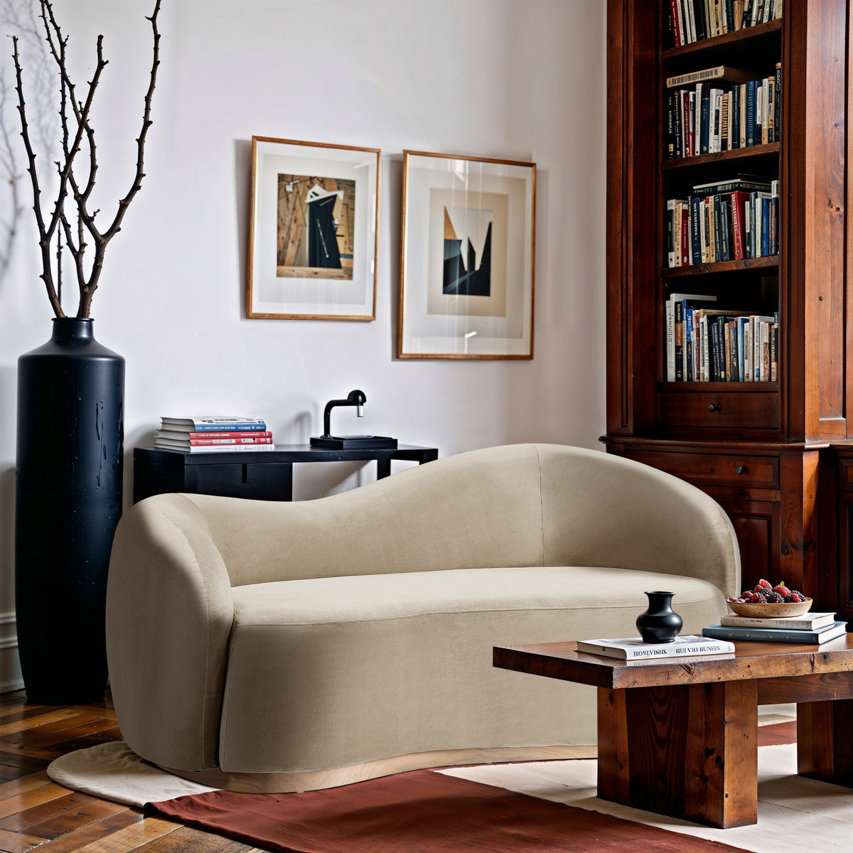 Gustavo - Velvet Upholstered Loveseat