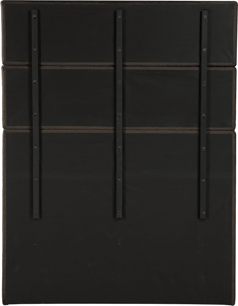 Adam - Boucle Fabric Bed With 89" Headboard