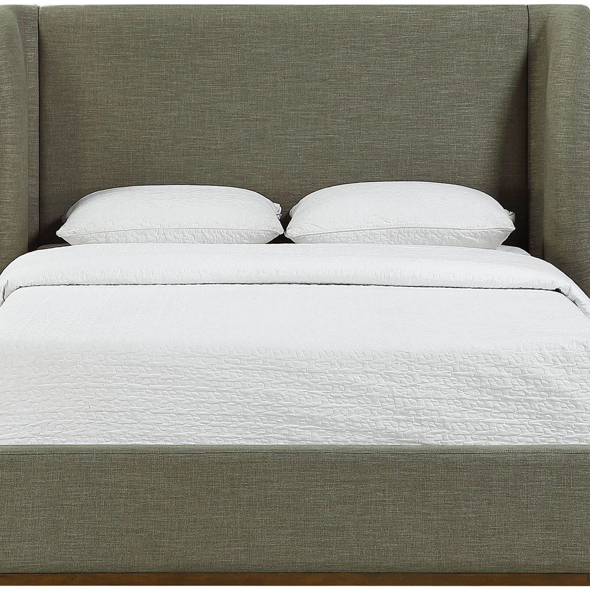 Aurin - Upholstered Bed