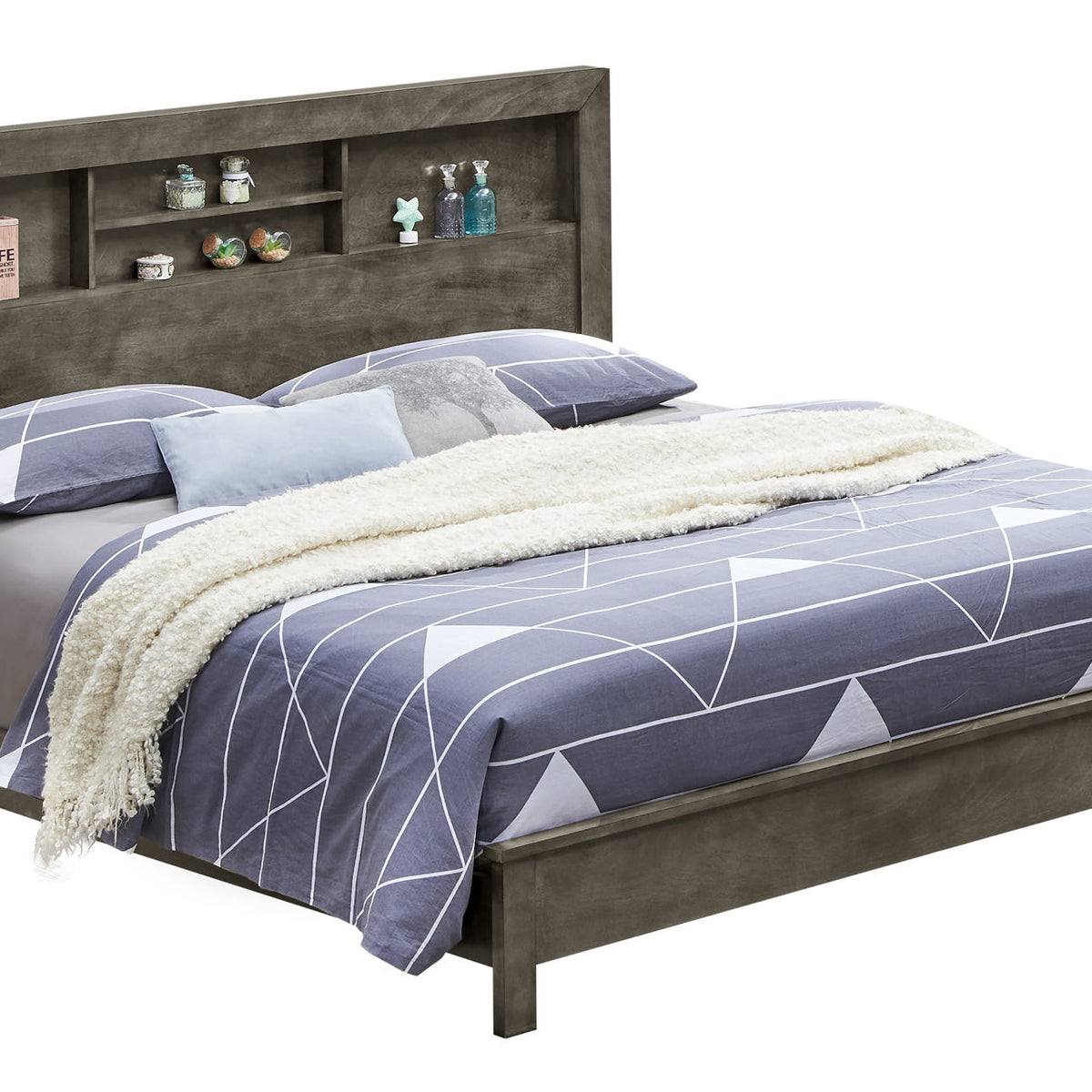 Bed With Transitional Design Stylish