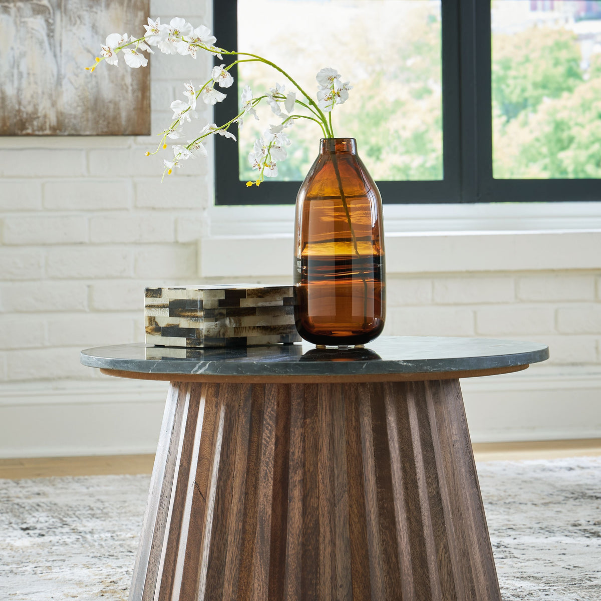 Ceilby - Accent Cocktail Table - Black / Brown