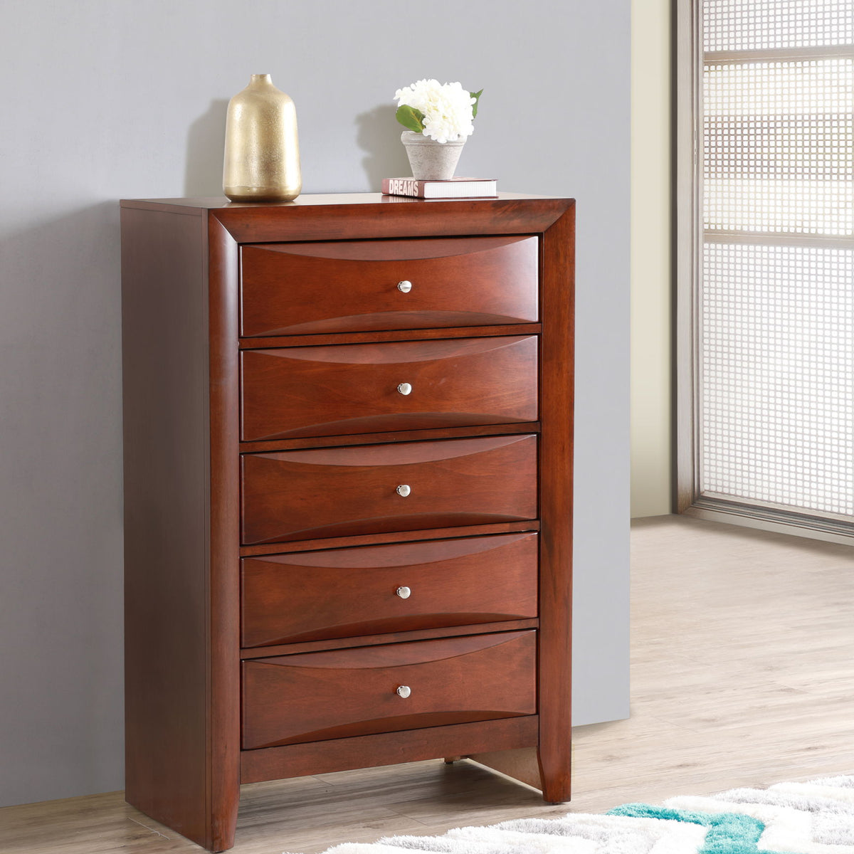 Marilla - Chest