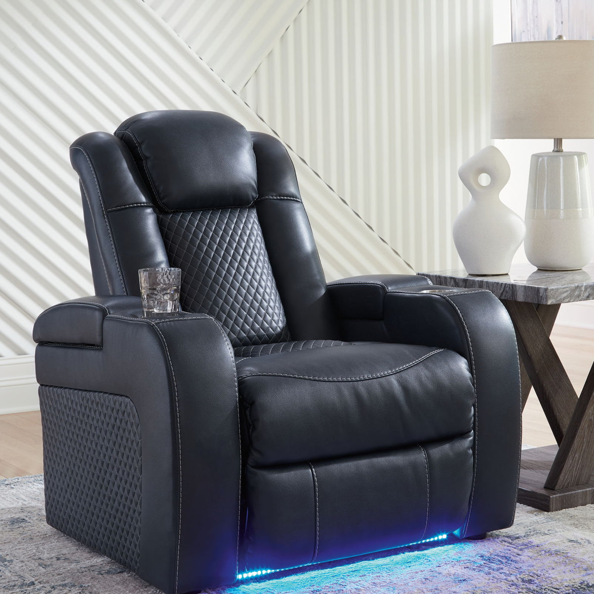 Fyne-dyme - Power Recliner/Adj Headrest
