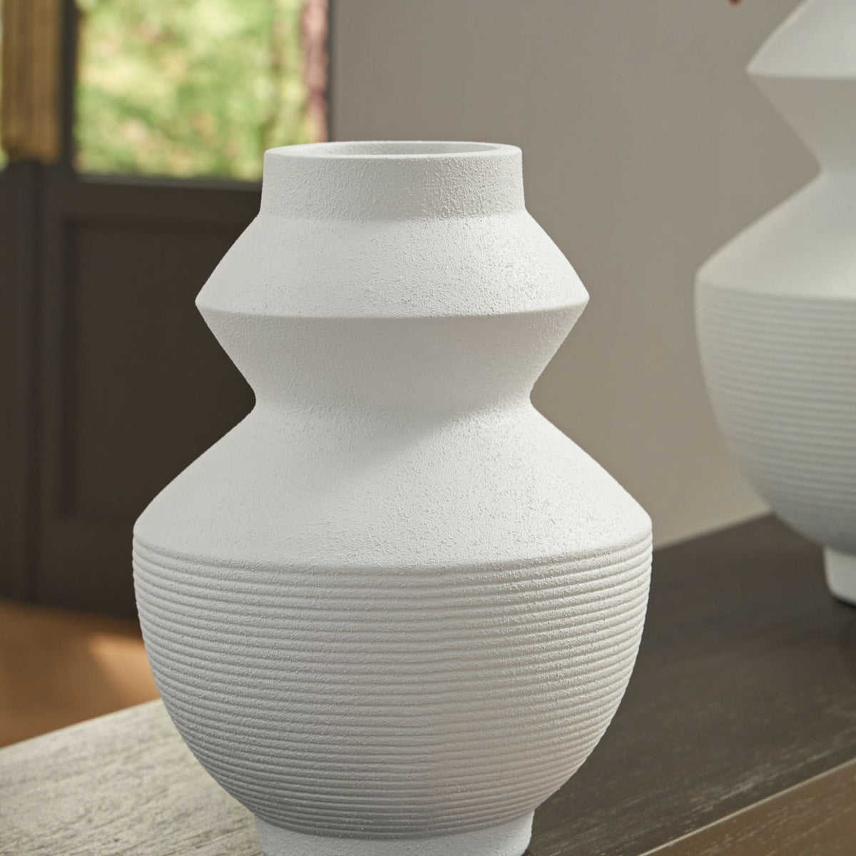 Naveen - Vase