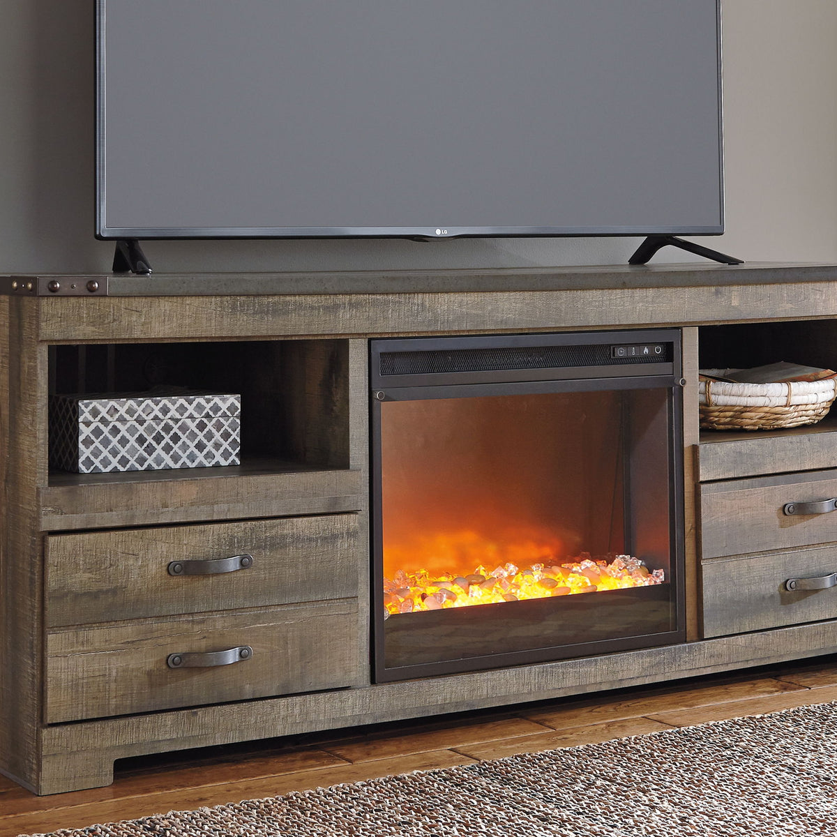 Trinell - Entertainment Center