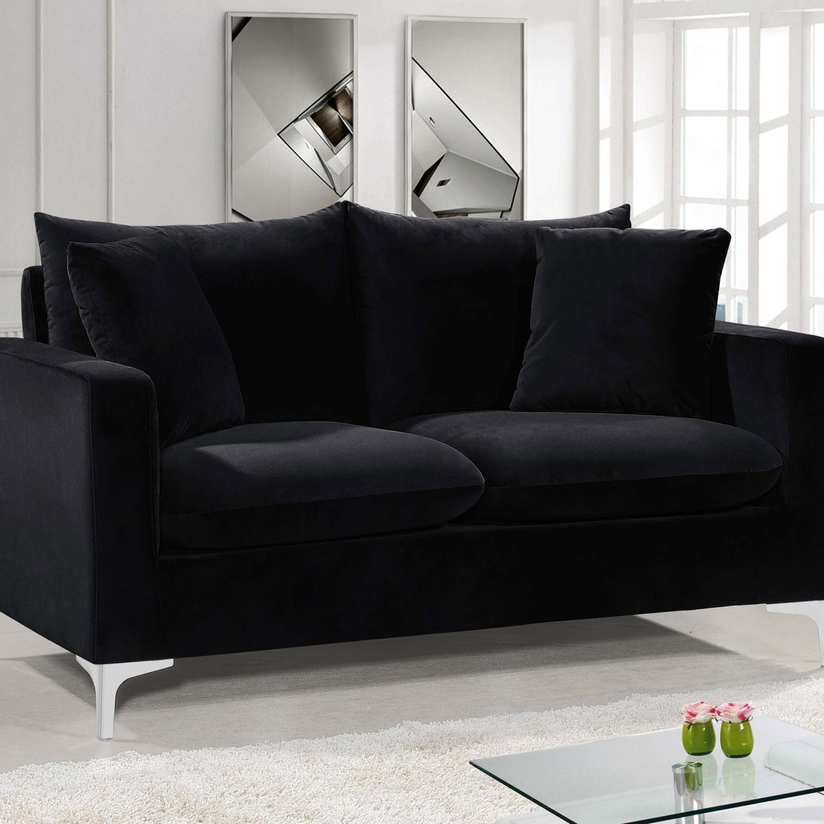 Naomi - Loveseat