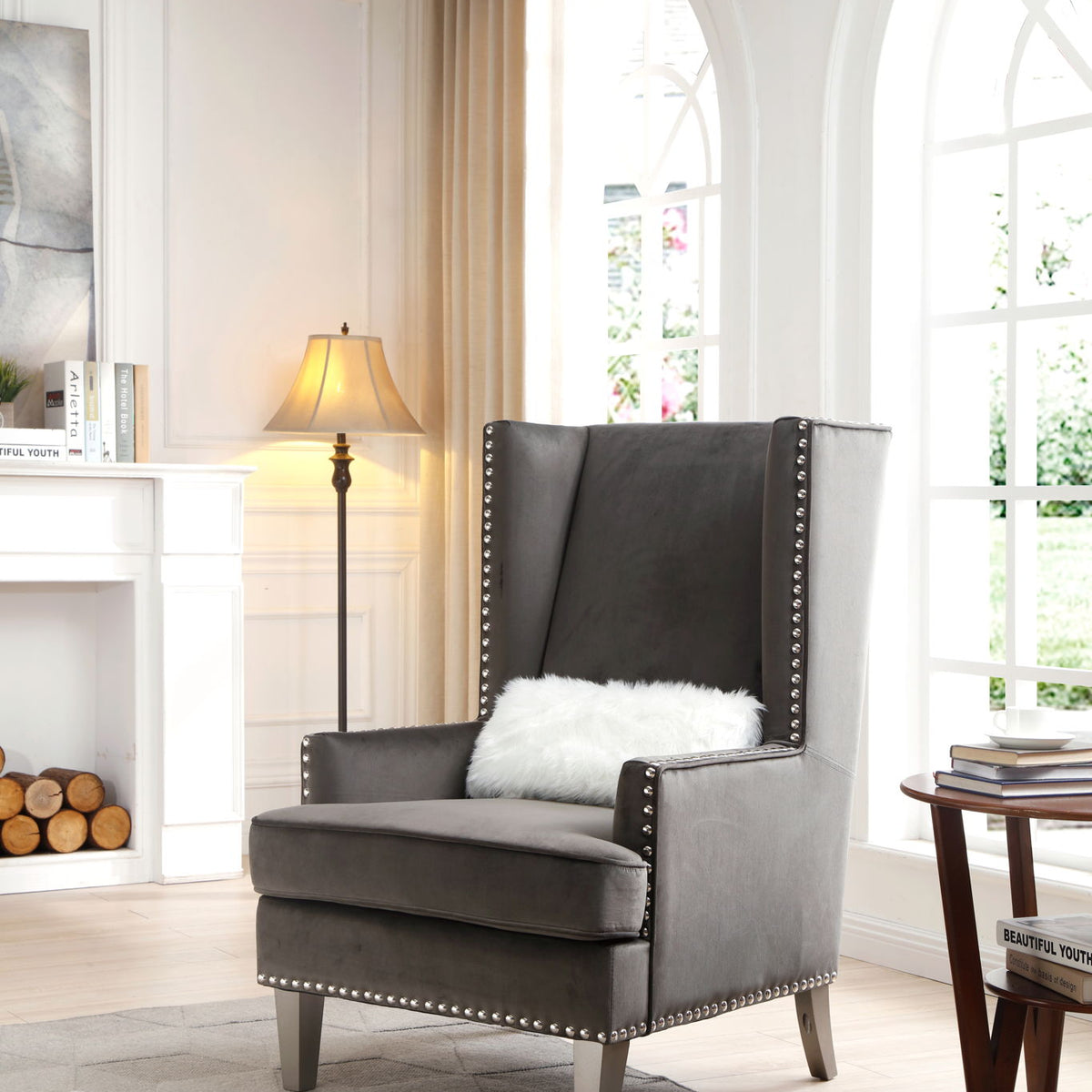Elegant Traditional Accent Chair