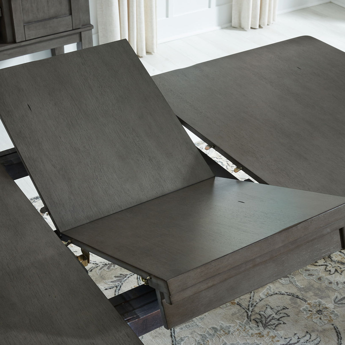 Hallanden - Dining Room Set