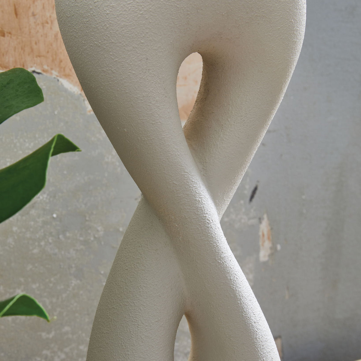 Judrich - Poly Table Lamp - White / Gold Finish