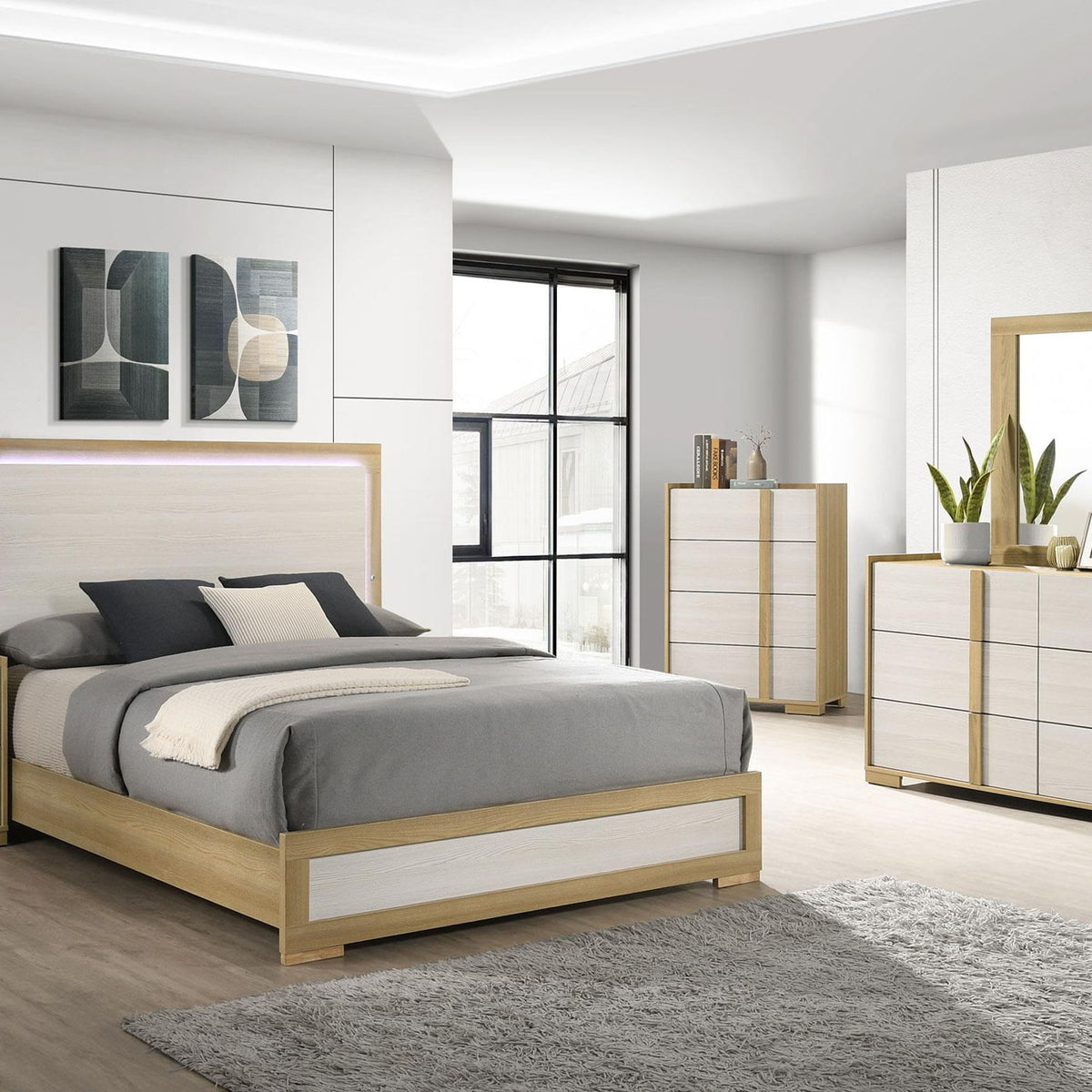 Hyland 5-piece Queen Bedroom Set Natural