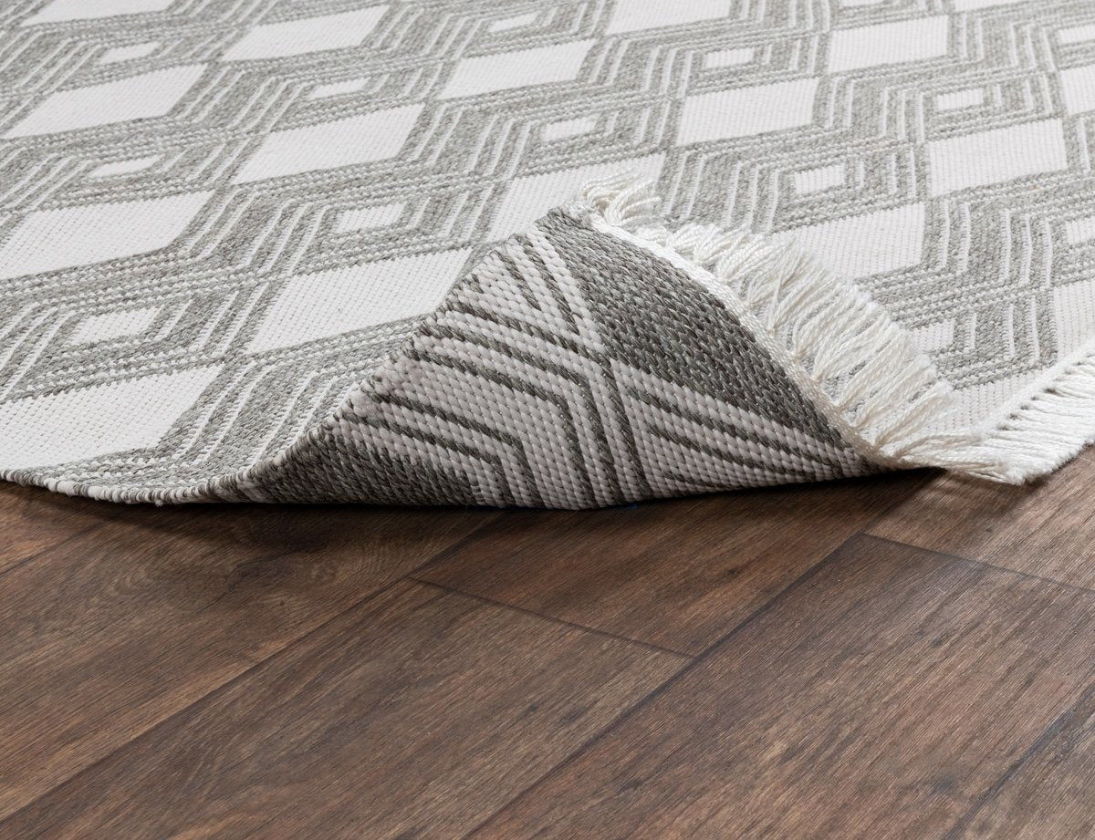 Banning indoor/outdoor rug, charcoal gray with white diamond chevron pattern