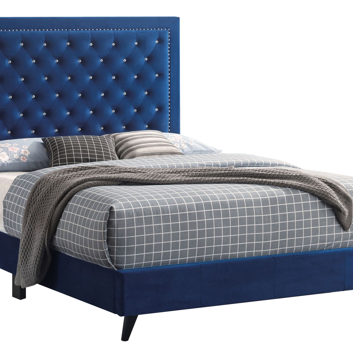 Classic Design Bed Elegant Glamour