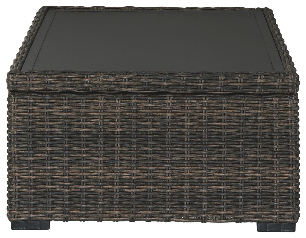 Grasson Lane - Brown - Rectangular Cocktail Table