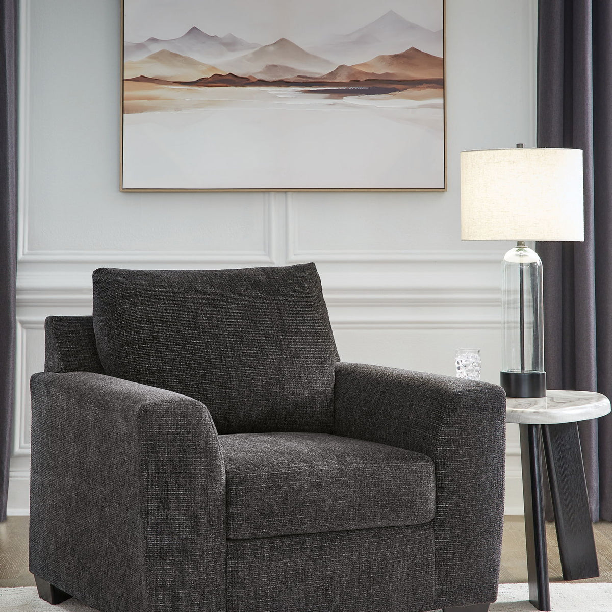 Loreo - Chair