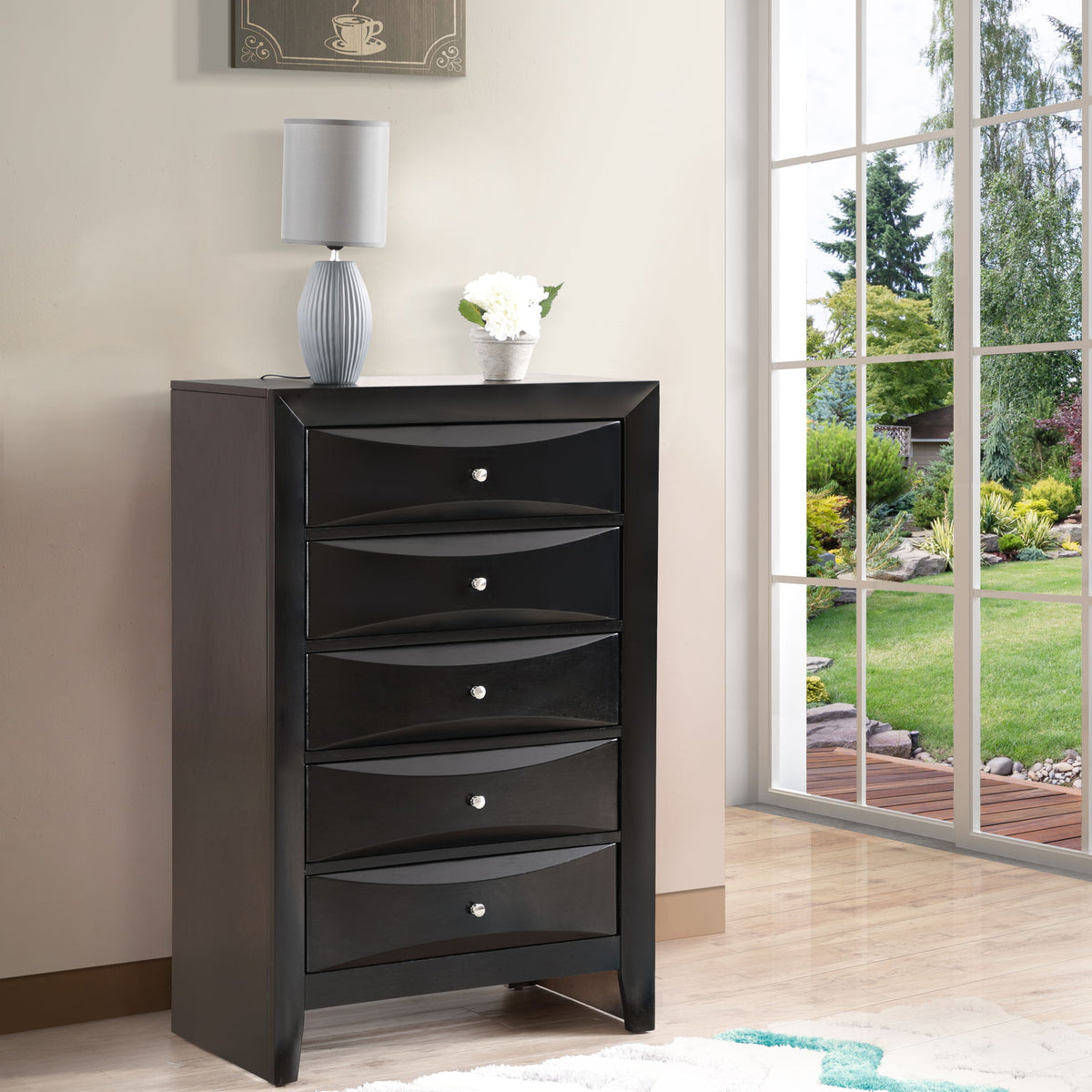 Marilla - Chest