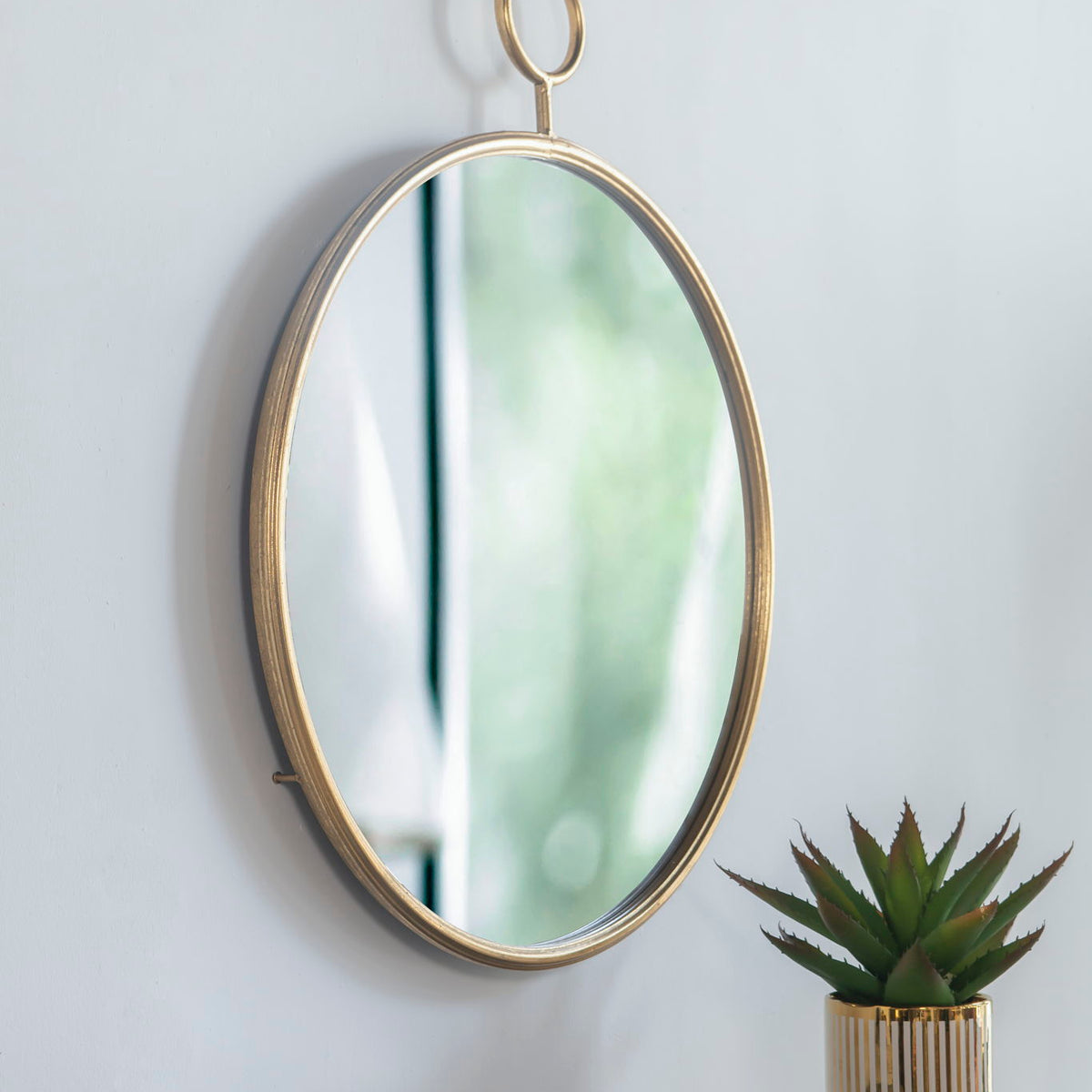 Circle Wall Mirror With Iron Frame, Accent Mirror For Living Room