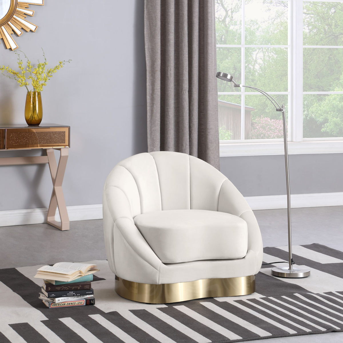 Shelly - Chair
