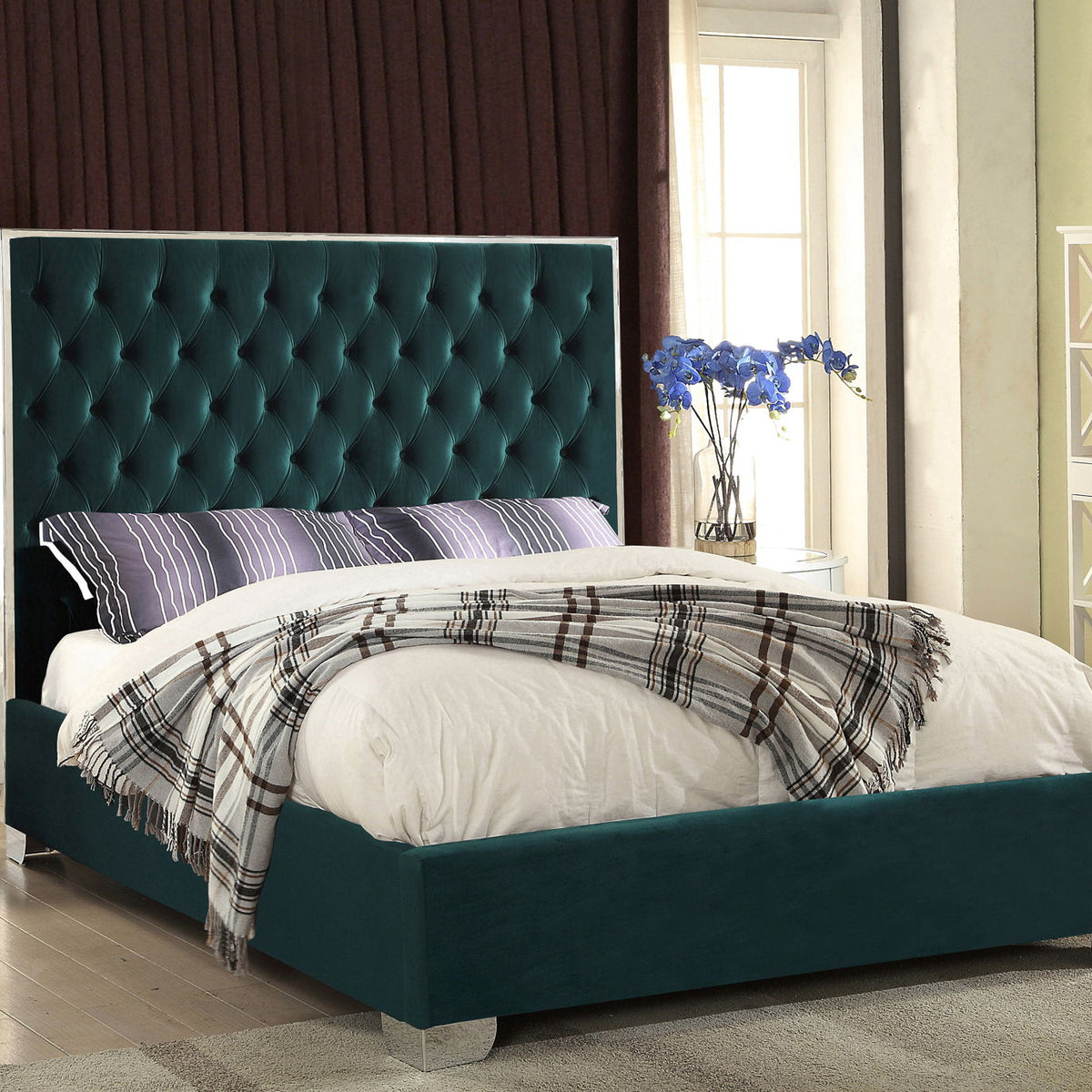 Lexi - Bed