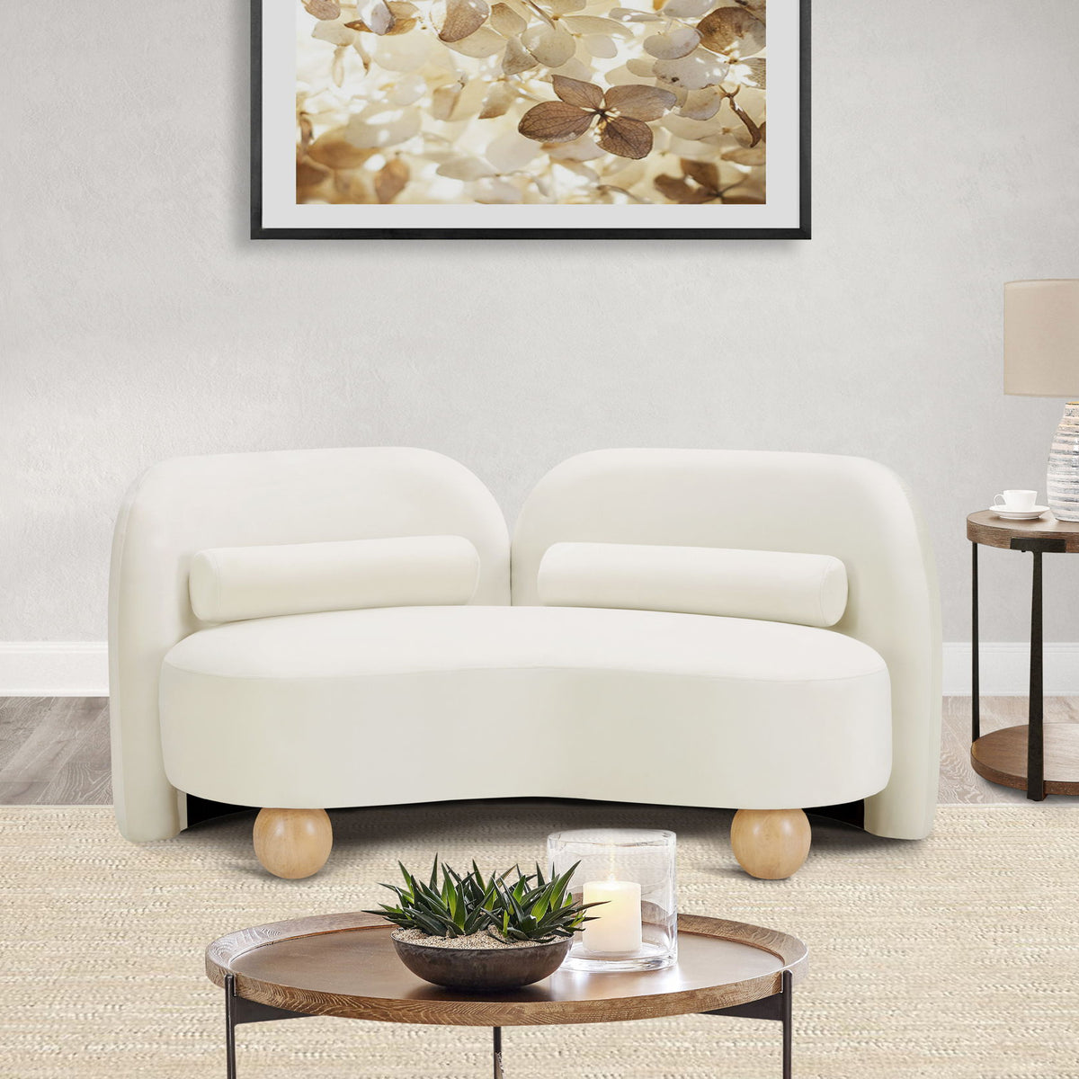 Daphne - Velvet Loveseat